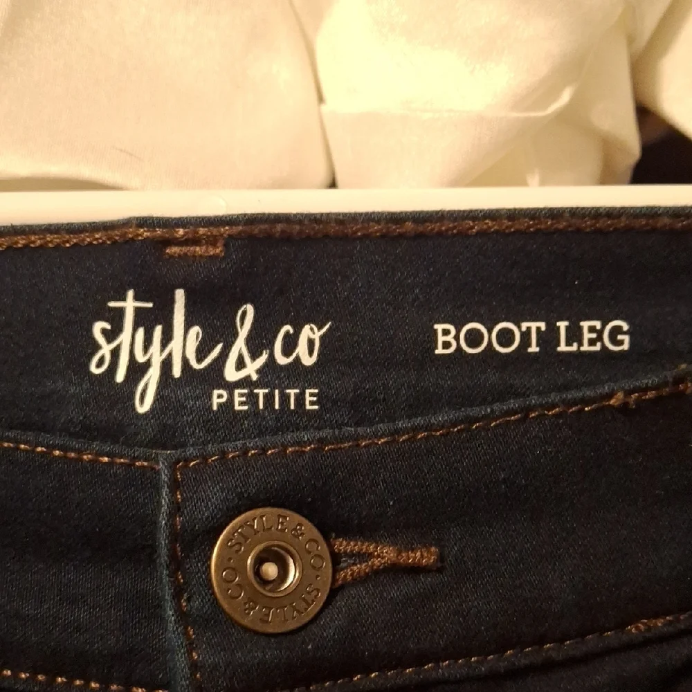 Style & Co. Women's Blue Bootcut Jeans 10P